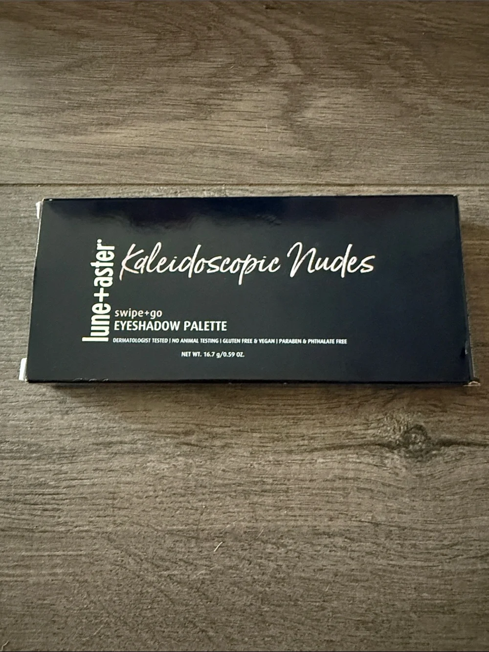 lune+aster black eyeshadow